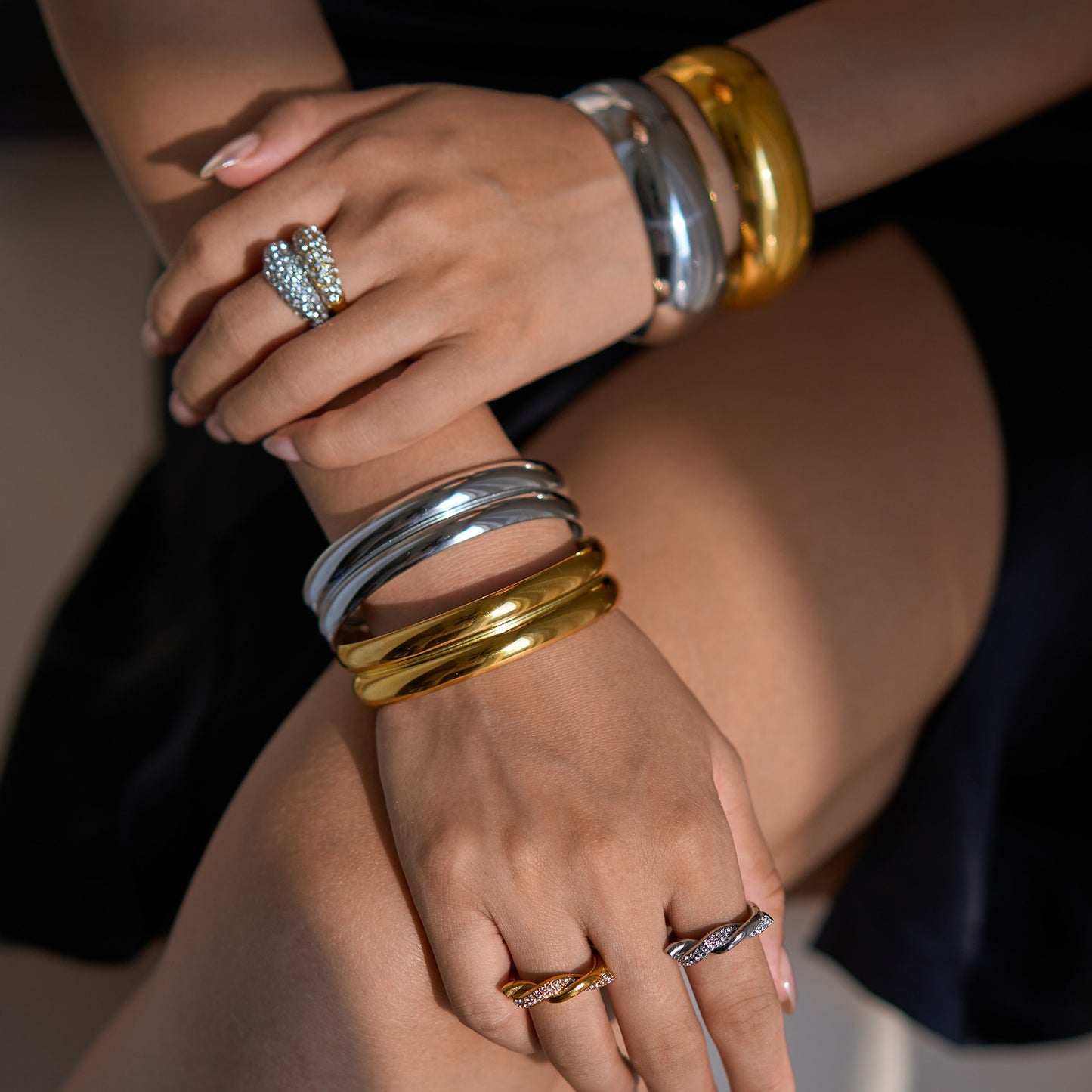 Women's Fashion Titanium Steel Fine Polished Surface Bracelet